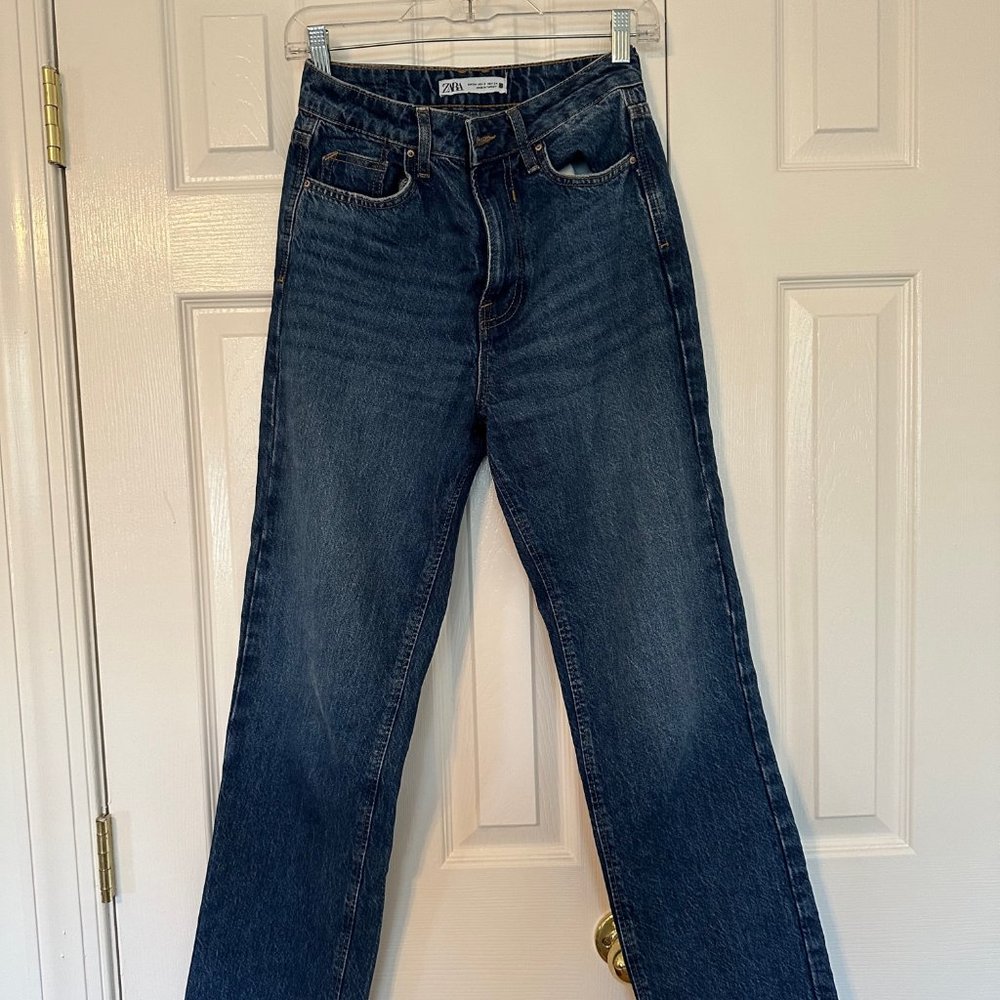 High-waisted Zara Jeans